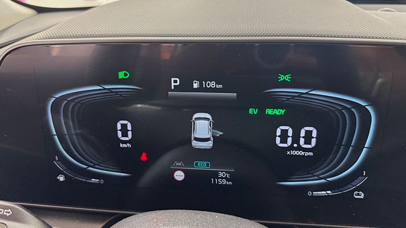 Kia Niro • 2024 • 1,159 km 11