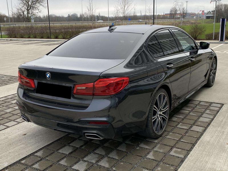BMW 5 Series • 2017 • 139,000 km 11