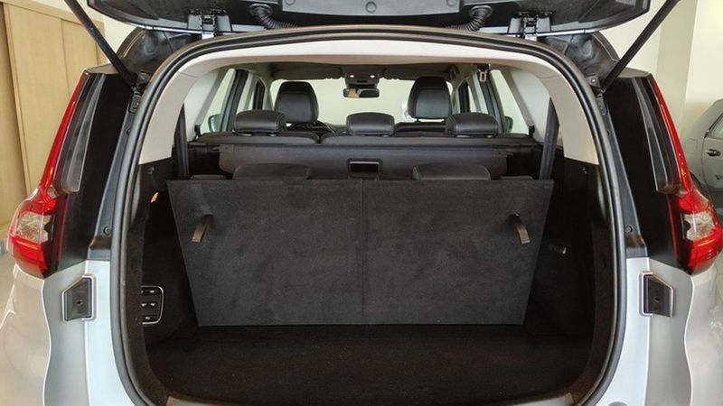Renault Grand Scenic • 2020 • 93,000 km 11