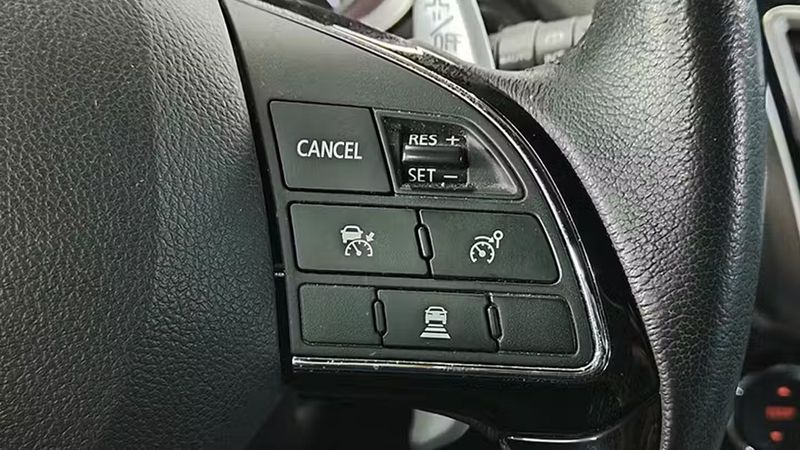 Mitsubishi Eclipse Cross • 2021 • 100,774 km 13