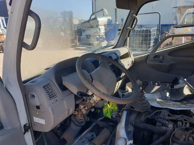 Toyota Dyna • 2007 • 270,000 km 3