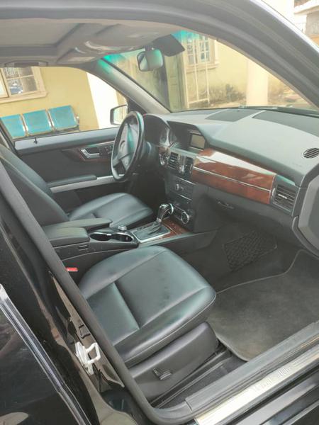 Mercedes-Benz GLK • 2010 • 200,456 km 4