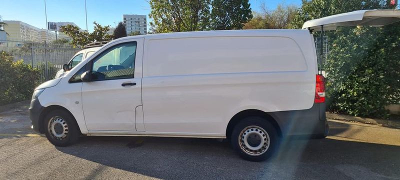 Mercedes-Benz 115 • 2009 • 79,000 km 3