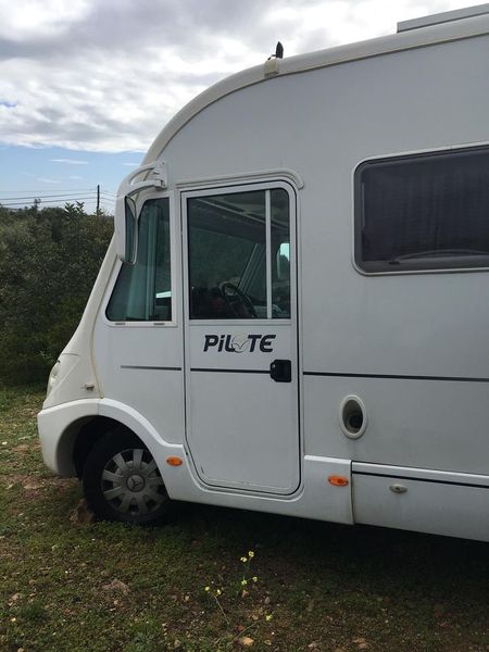 Mercedes-Benz 310 Van • 2008 • 80,000 km 3