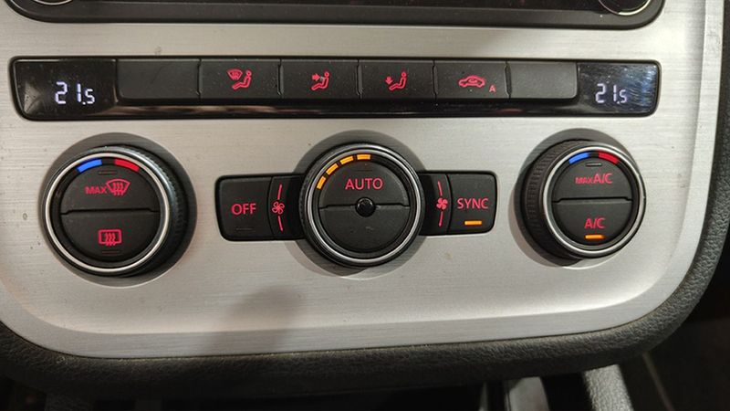 Volkswagen Scirocco • 2017 • 163,379 km 32