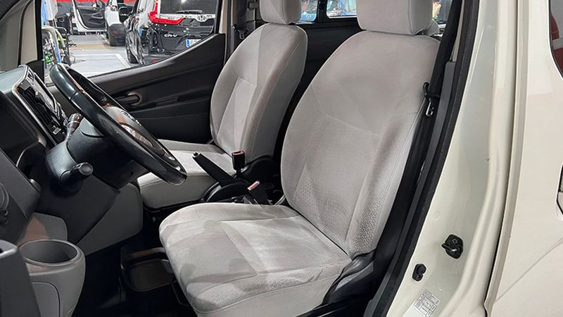 Nissan e-NV200 • 2015 • 98,817 km 8