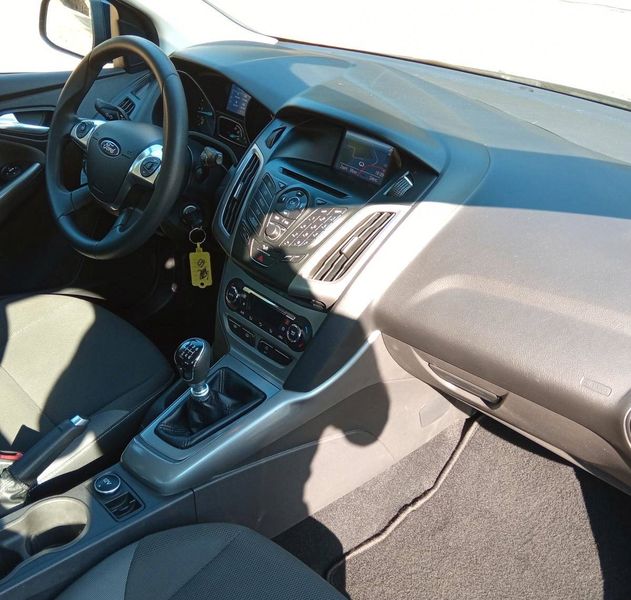 Ford Focus • 2013 • 129,999 km 3