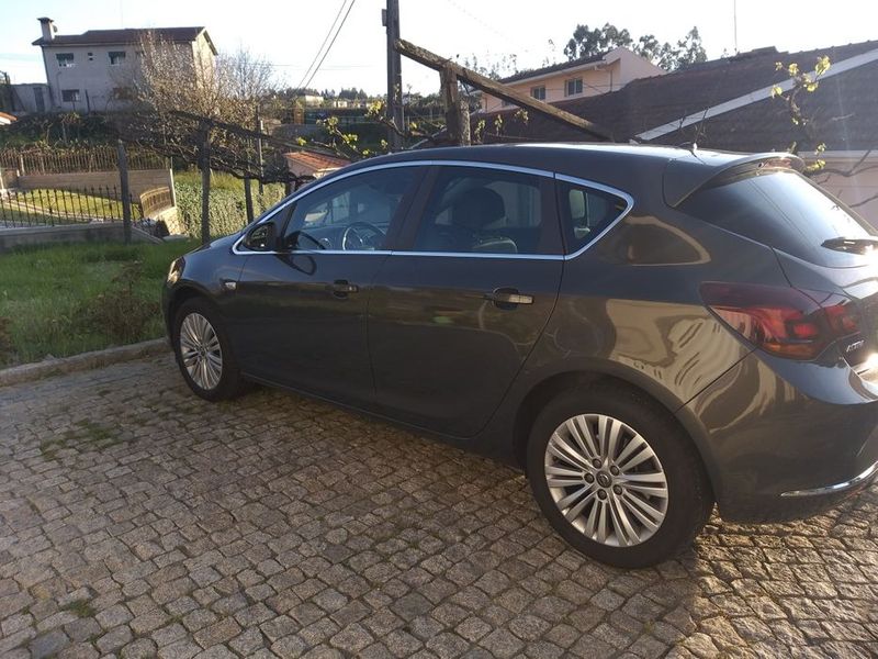 Opel Astra • 2014 • 102,356 km 5