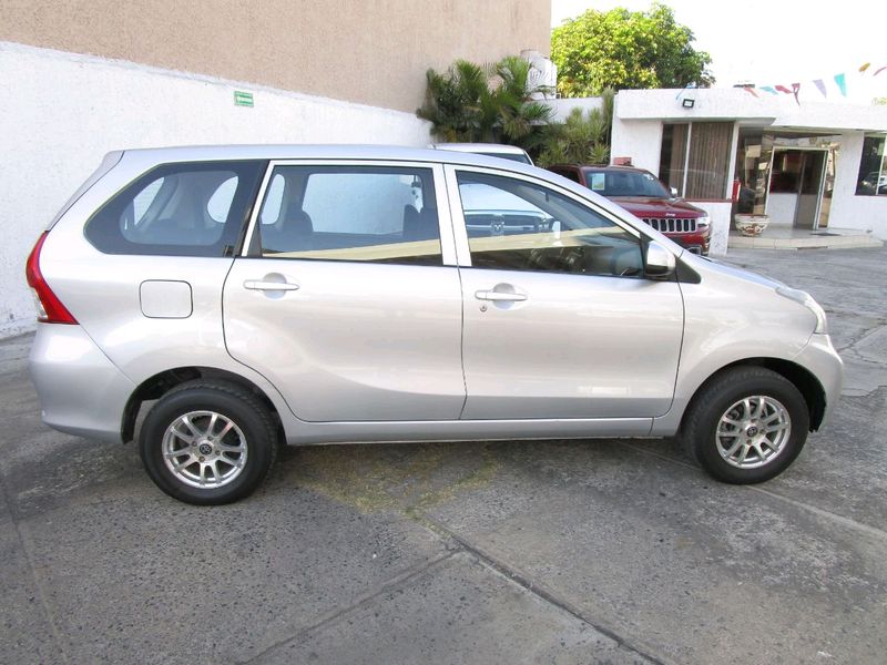 Toyota Avanza • 2015 • 15,000 km 6