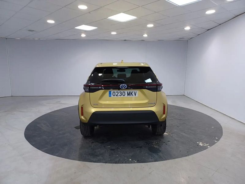 Toyota Yaris • 2023 • 5,500 km 5