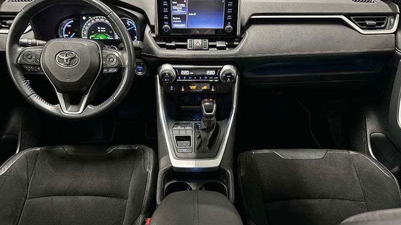 Toyota RAV4 • 2021 • 59,720 km 9