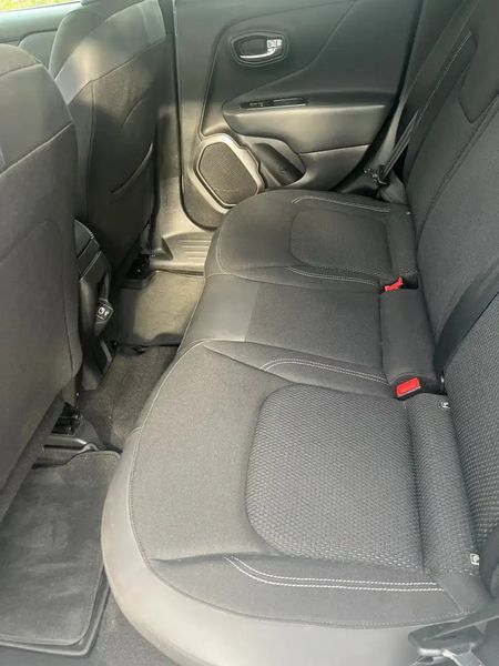 Jeep Renegade • 2018 • 90,000 km 6