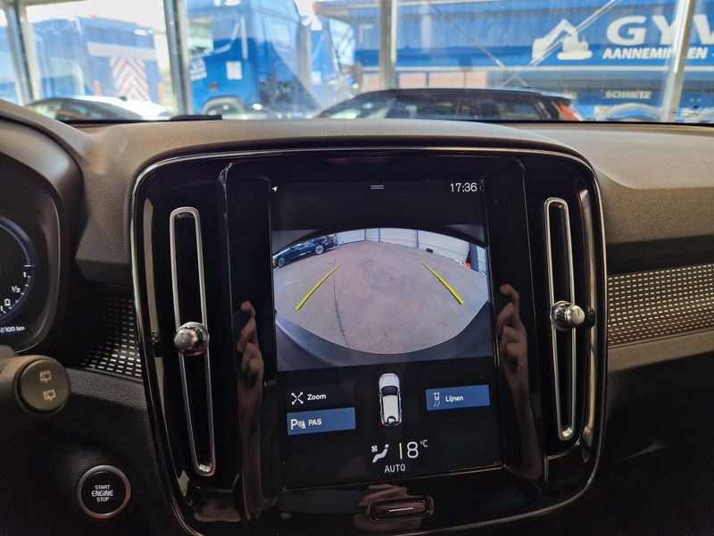 Volvo XC40 • 2020 • 105,000 km 6