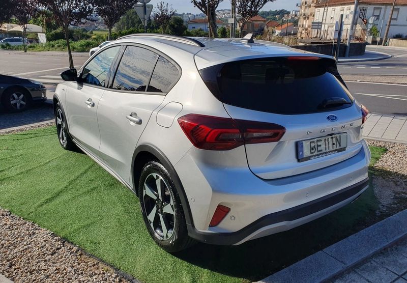 Ford Focus • 2023 • 11,000 km 3