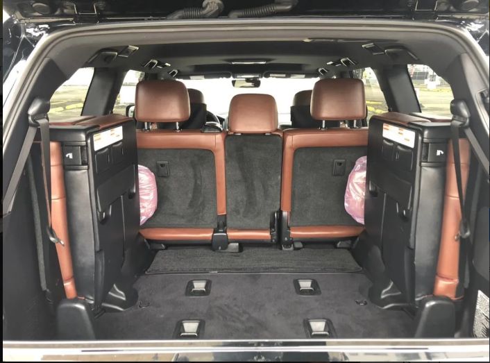 Toyota Land Cruiser • 2018 • 85,000 km 11