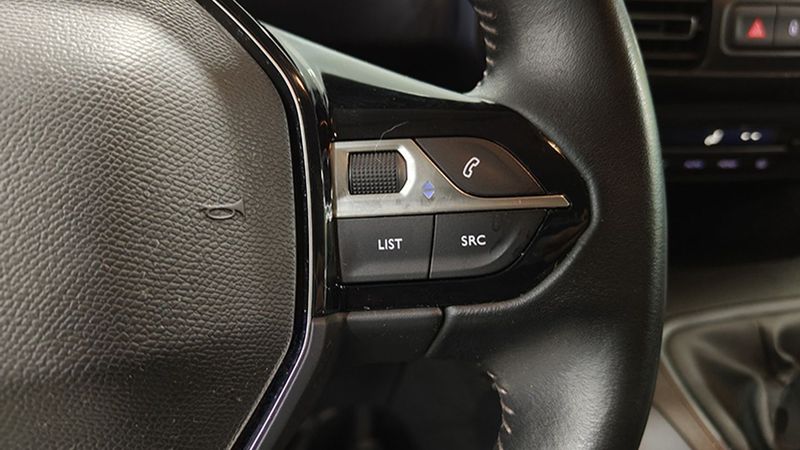 Peugeot Bipper • 2020 • 64,003 km 10