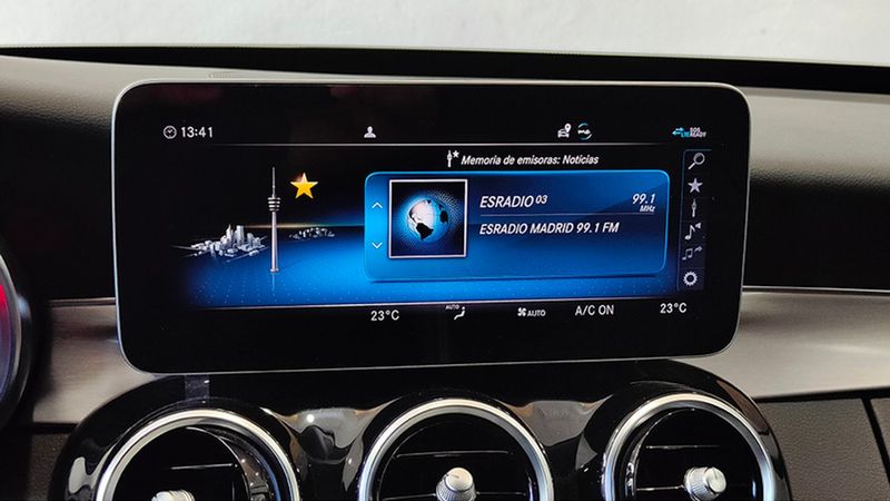 Mercedes-Benz C-Class • 2020 • 78,449 km 11