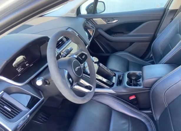 Jaguar I-PACE • 2018 • 118,000 km 5