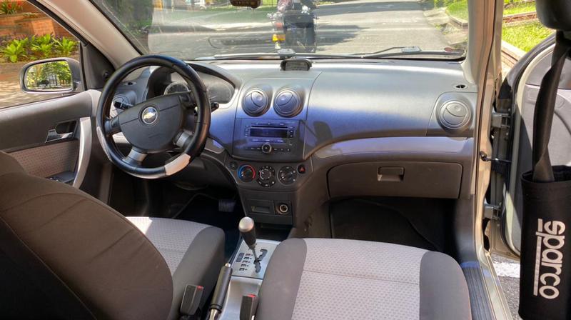Chevrolet Aveo • 2012 • 84,000 km 9