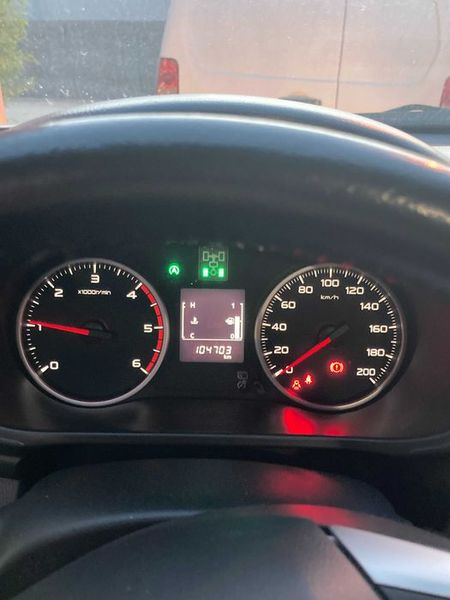 Mitsubishi L200 Pick up • 2017 • 60,000 km 3