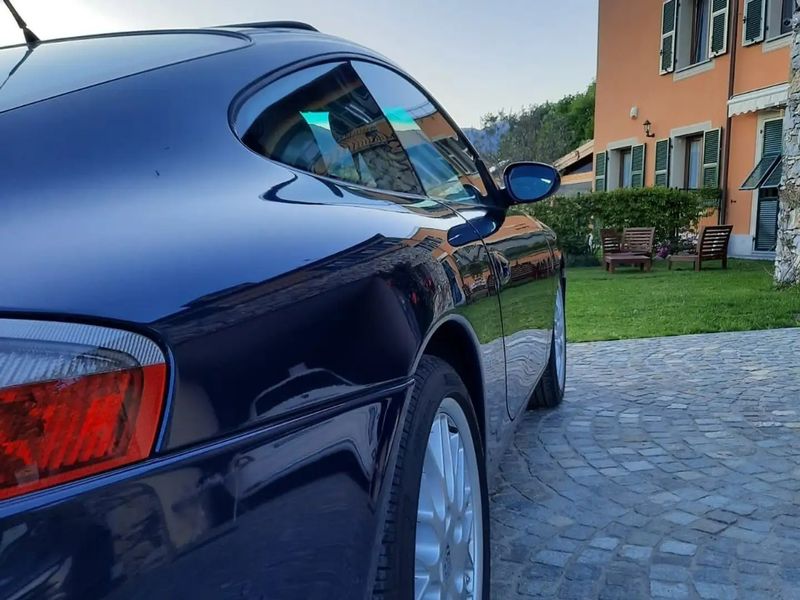 Porsche 911 • 1999 • 124,000 km 5