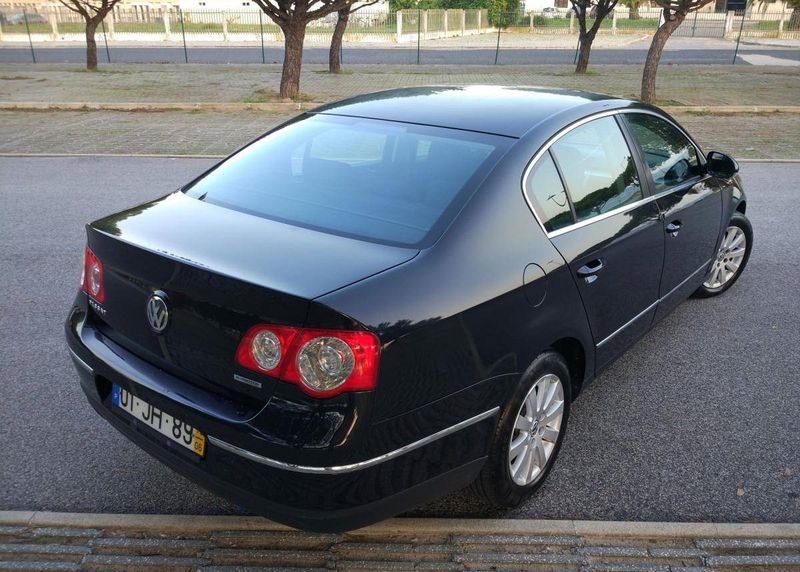 Volkswagen Passat • 2010 • 109,000 km 3
