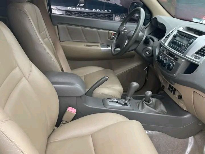 Toyota Fortuner • 2019 • 37,000 km 2