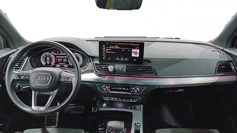 Audi Q5 • 2023 • 40,795 km 12