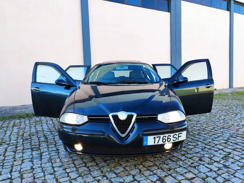 Alfa Romeo 146 • 2001 • 80,000 km 1