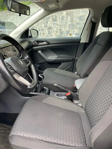 Volkswagen T-Cross • 2020 • 65,890 km 6
