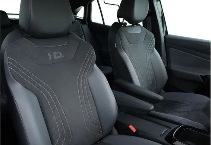 Volkswagen ID.4 • 2023 • 39,000 km 7