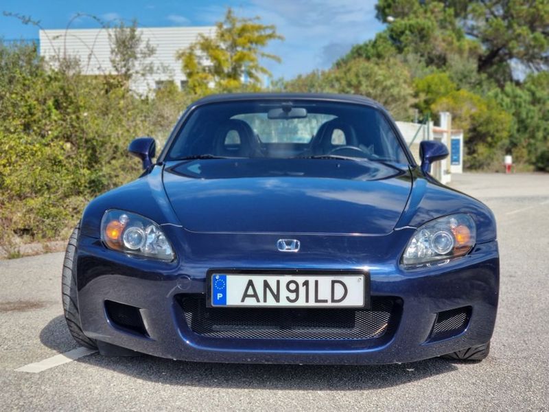 Honda S2000 • 2000 • 110,000 km 1