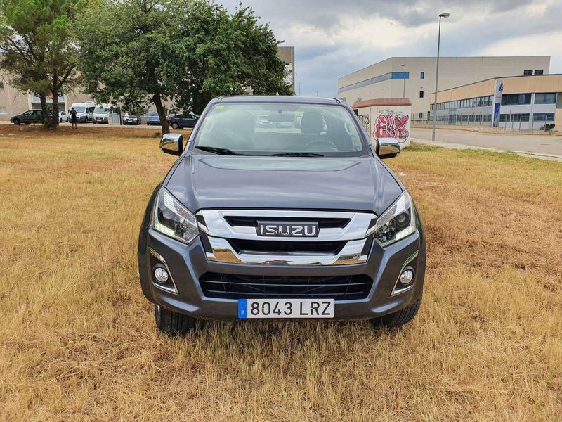 Isuzu D-MAX • 2017 • 88,000 km 6