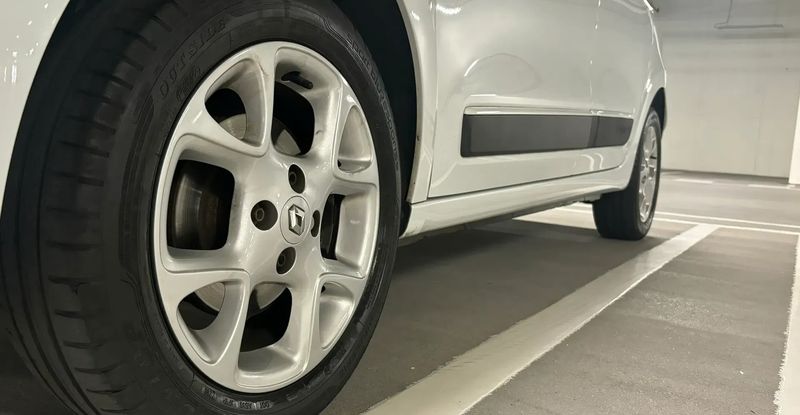 Renault Twingo • 2016 • 54,185 km 5