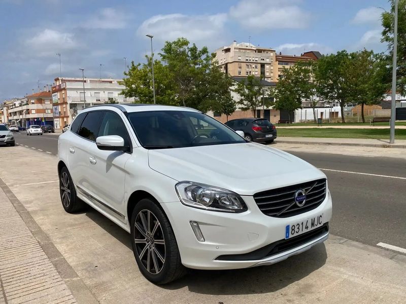 Volvo XC60 • 2015 • 135,000 km 1