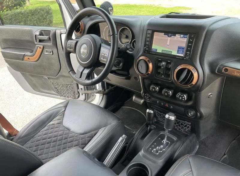 Jeep Wrangler • 2017 • 91,700 km 12