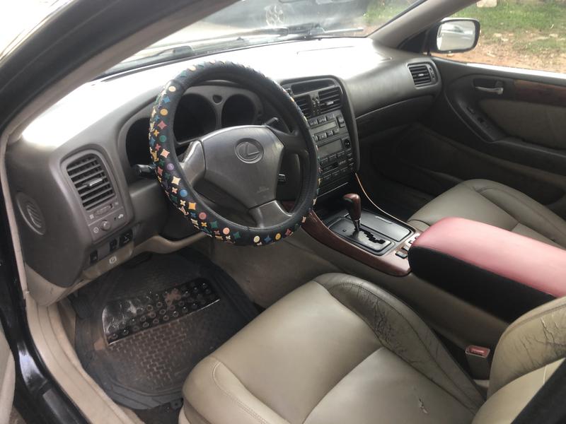 Lexus GS 300 • 2004 • 255,000 km 4