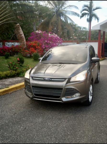 Ford Escape • 2013 • 100 km 4