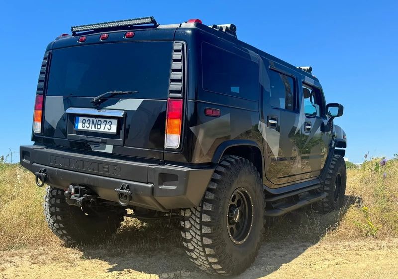 Hummer H2 • 2003 • 83,810 km 6