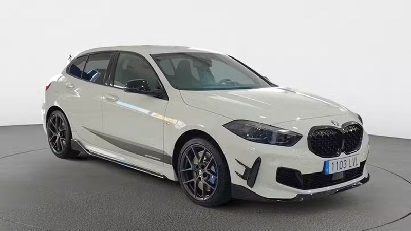 BMW 1 Series • 2021 • 9,150 km 3