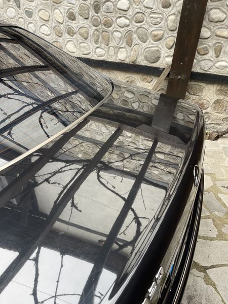 Mercedes-Benz S-Class • 2004 • 258,000 km 9