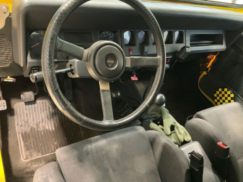 Jeep Wrangler • 1992 • 150,000 km 5