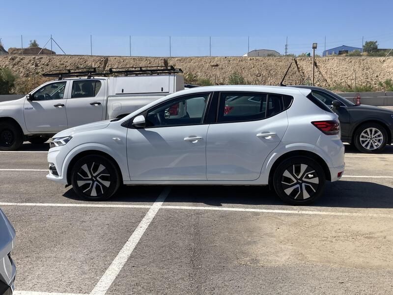 Dacia Sandero • 2024 • 15,000 km 2