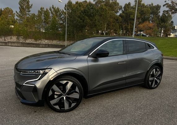 Renault Mégane • 2023 • 16,000 km 26