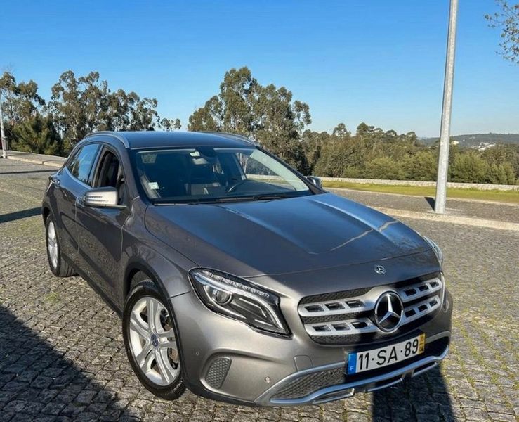 Mercedes-Benz GLA • 2015 • 90,000 km 1