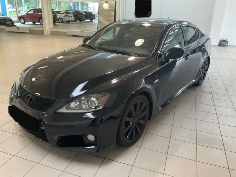 Lexus IS-F • 2011 • 120,000 km 1