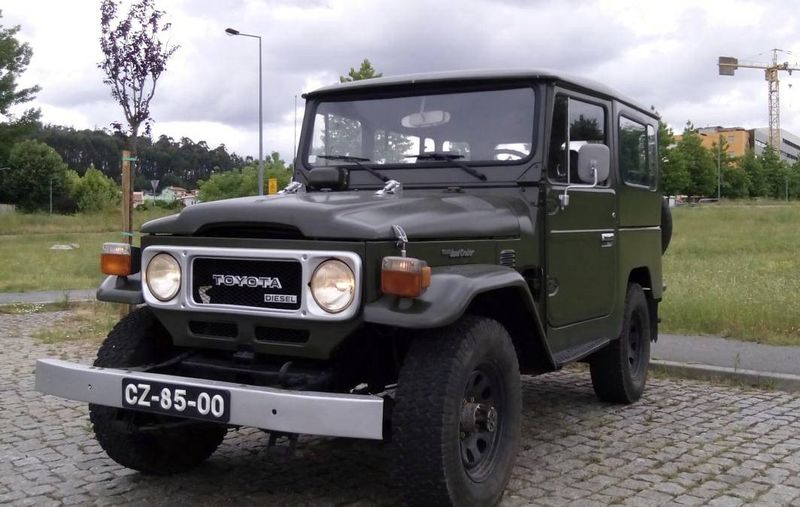 Toyota 4 Runner Limited • 1980 • 50,000 km 1