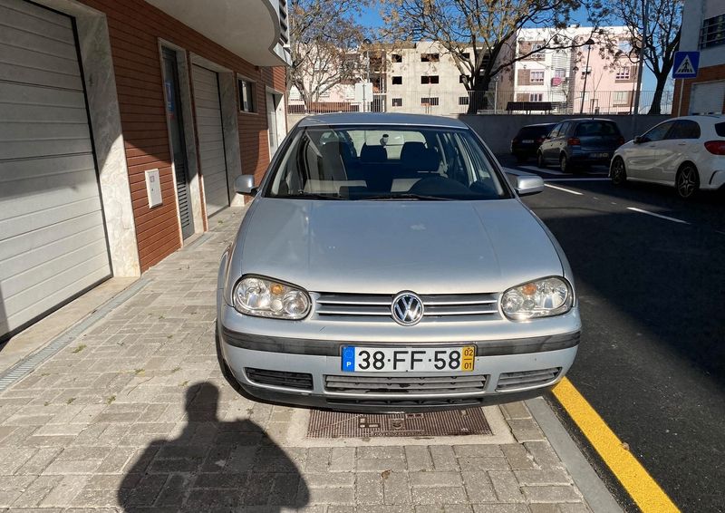 Volkswagen Golf • 2002 • 157,000 km 1