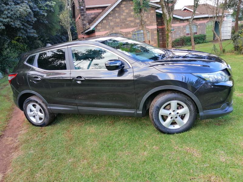 Nissan Qashqai +2 • 2014 • 122,000 km 3