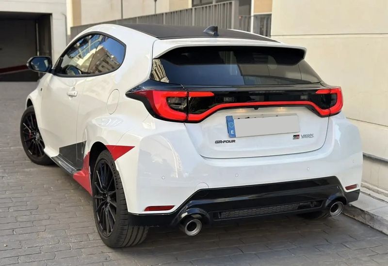 Toyota Yaris • 2024 • 19,600 km 13